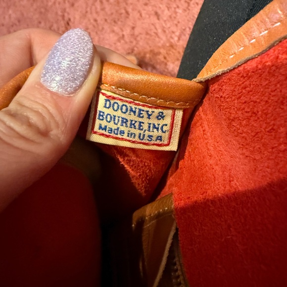 Vintage Dooney & Bourke Crossbody / Red Leather - Picture 7 of 8